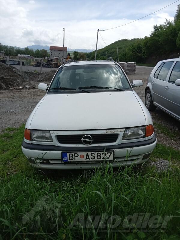 Opel - Astra - 1,7 66kv