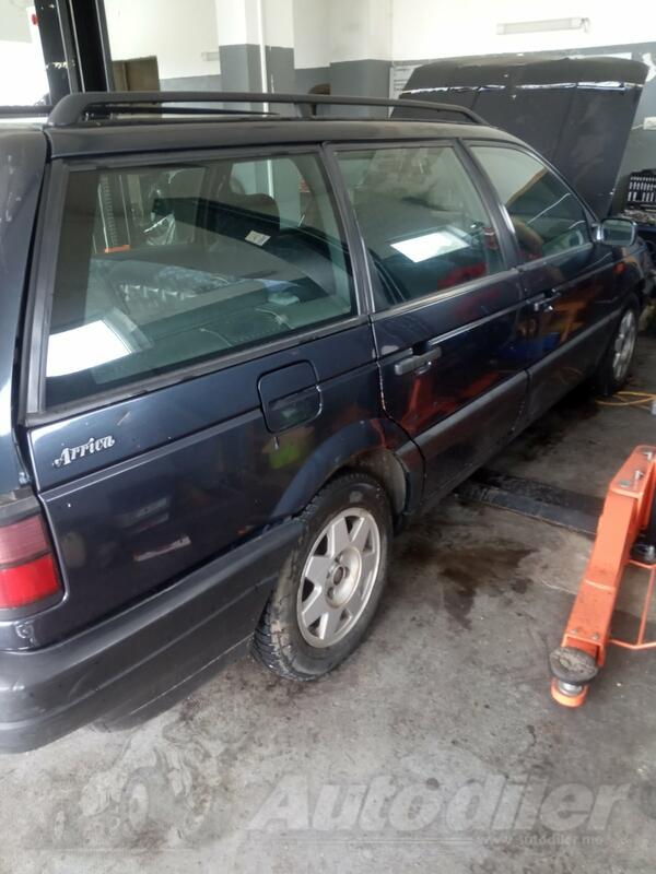U djelovima Volkswagen - Passat 1.8benzin