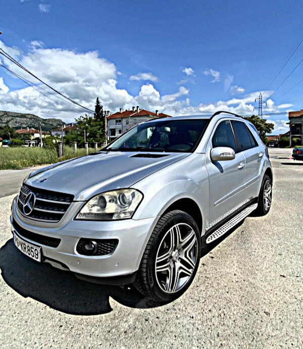 Mercedes Benz - ML 320 - 3.0