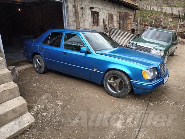 Mercedes Benz - E 300 - 300