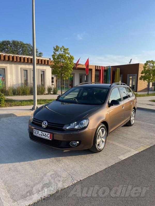 Volkswagen - Golf 6 - 1.6 TDI BLUEMOTION