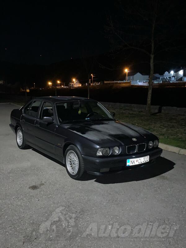 BMW - 520 - 520i