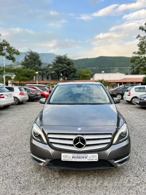 Mercedes Benz - B 180 - B 180
