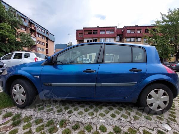 Renault - Megane