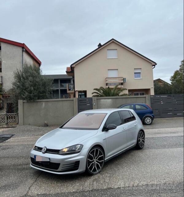 Volkswagen - Golf 7 - 2.0 TDI GTD DSG
