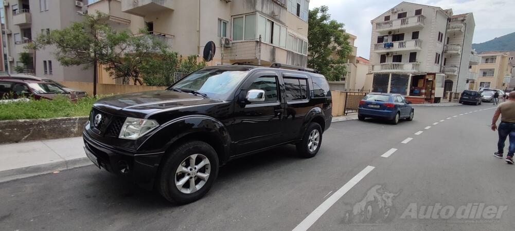 Nissan - Pathfinder - 2.5 DCI