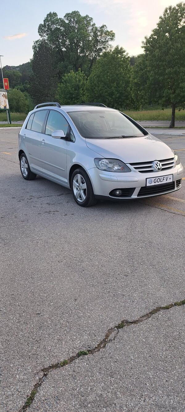 Volkswagen - Golf Plus - 1.9...TDI...V + 77 KW...UNITED