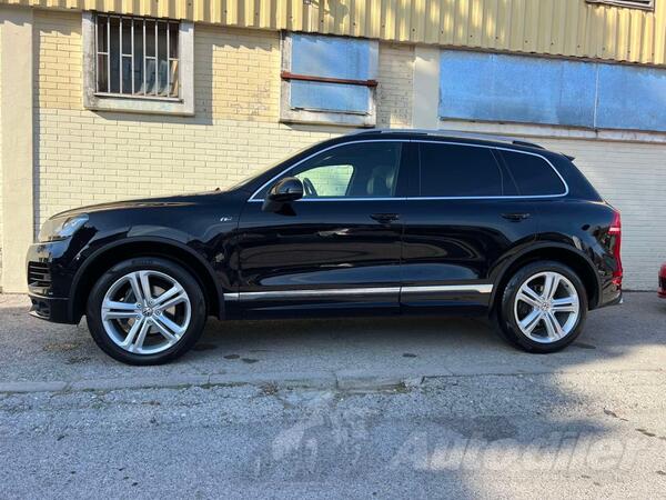 Volkswagen - Touareg