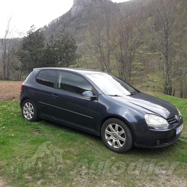 Volkswagen - Golf 5 - 2.0