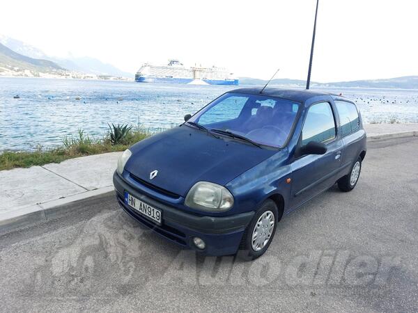 Renault - Clio - 1.4i