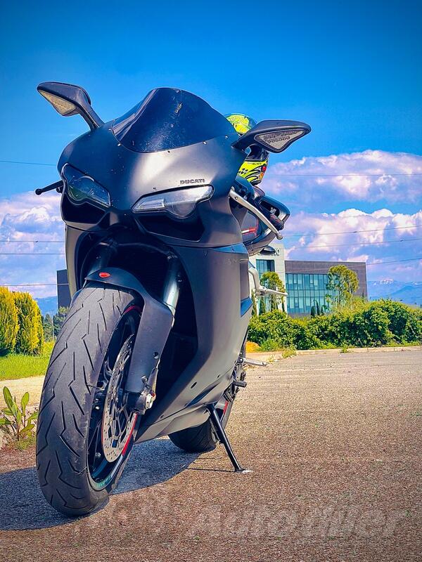 Ducati - 848 EVO