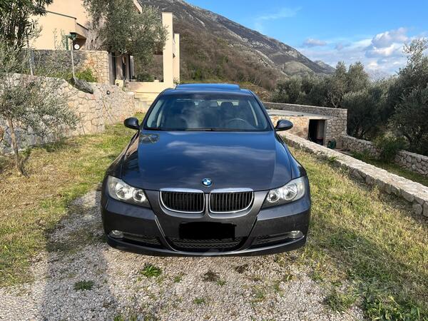 BMW - 320 - D