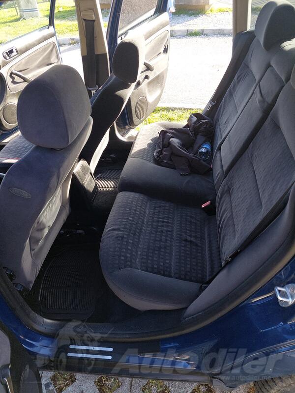 Volkswagen - Passat - 1.9 74 kw 2001