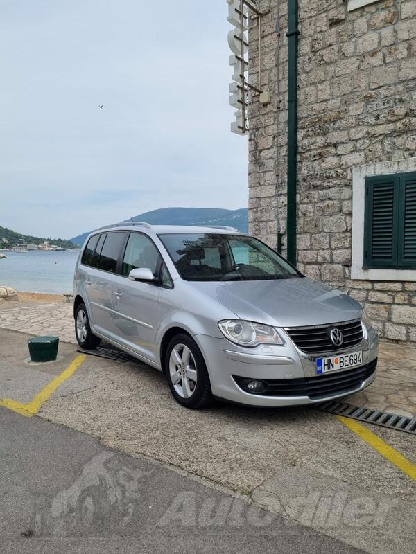 Volkswagen - Touran - 2.0 TDI