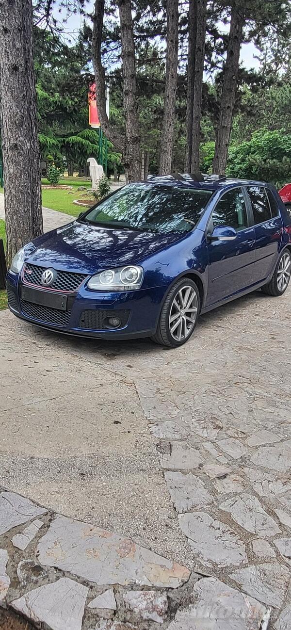 Volkswagen - Golf 5 - 2.0