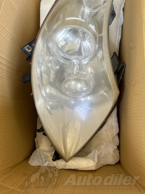 Oba fara za Kombi - Univerzalno