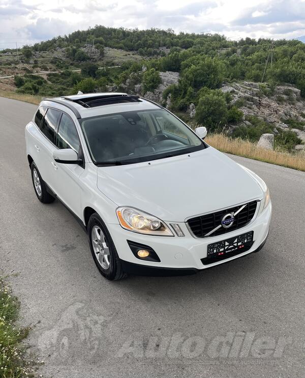 Volvo - XC 60 - 2.4 5D AWD