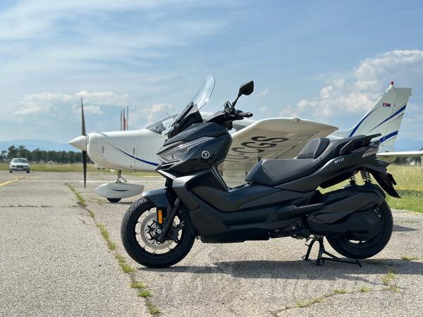 Loncin - Voge SR4 max