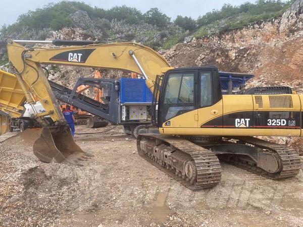 CAT - 325 DLN