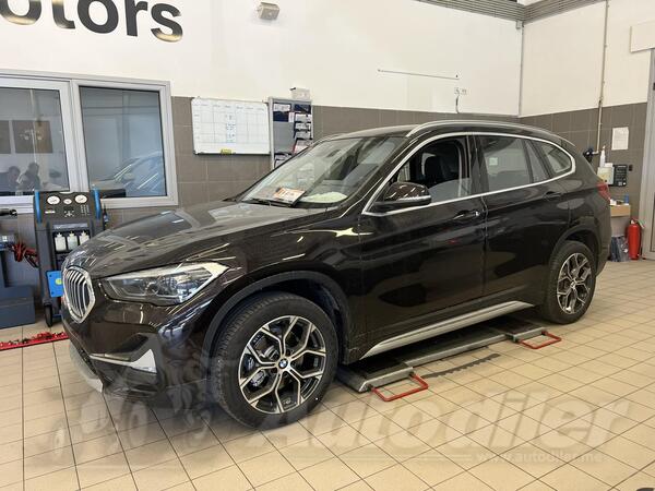 BMW - X1 - 18d x drive X Line