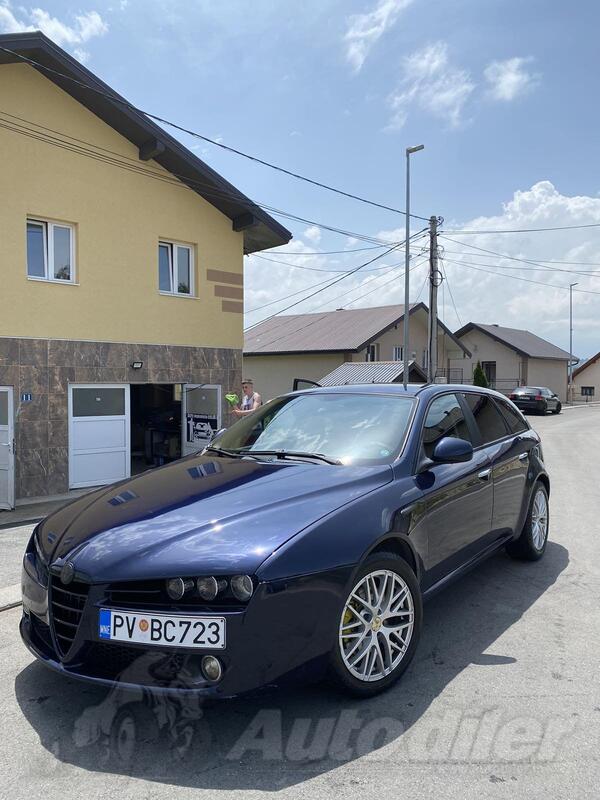 Alfa Romeo - 159 - 1.9 JTDM