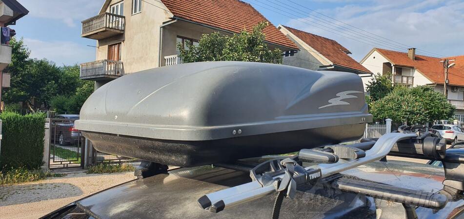 Krovni nosači, koferi, šatori i galerije