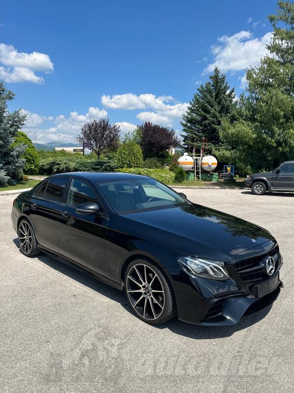 Mercedes Benz - E 220 - 220d