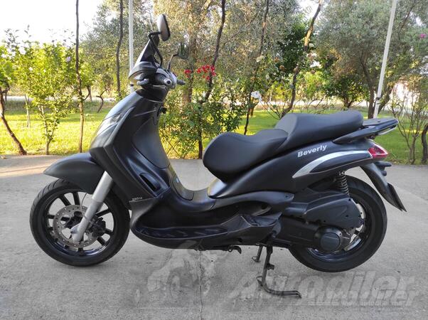 Piaggio - Beverly 250 sport - Cijena 1950 € - Crna Gora Podgorica > Okolina  grada Motori