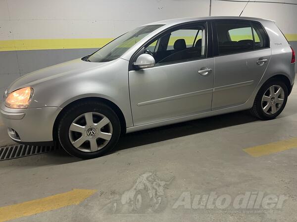 Volkswagen - Golf 5 - 2.0 tdi