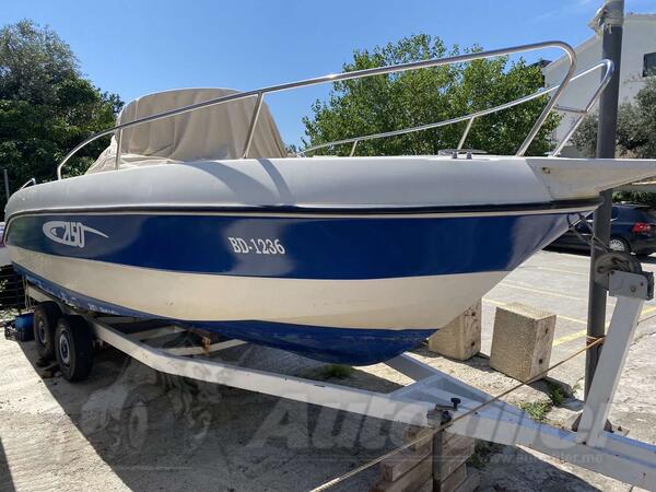 Marine - Mano Marine