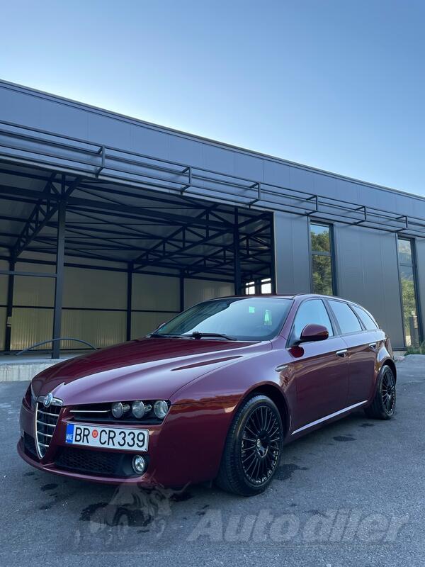 Alfa Romeo - 159 - 1.9 JTD