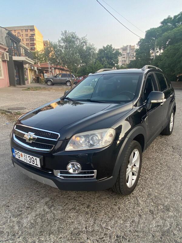 Chevrolet - Captiva - 2.0 LT MT5