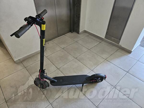 Ostalo - XIAOMI Mi Electric Scooter Pro 2