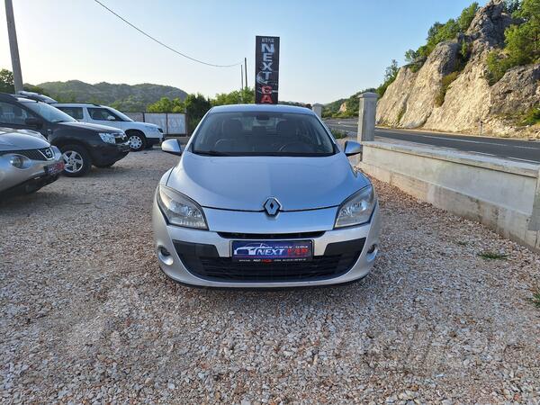 Renault - Megane