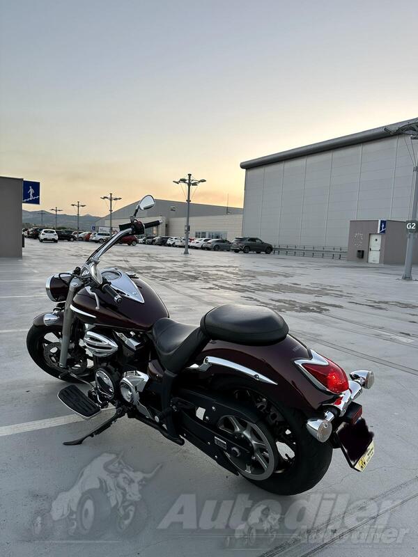 Yamaha - XVS950 Midnight star