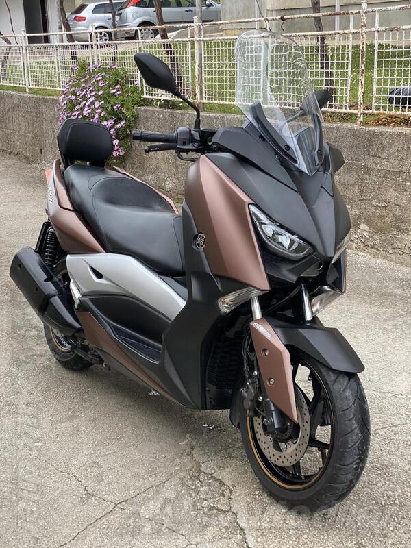 Yamaha - Xmax 300