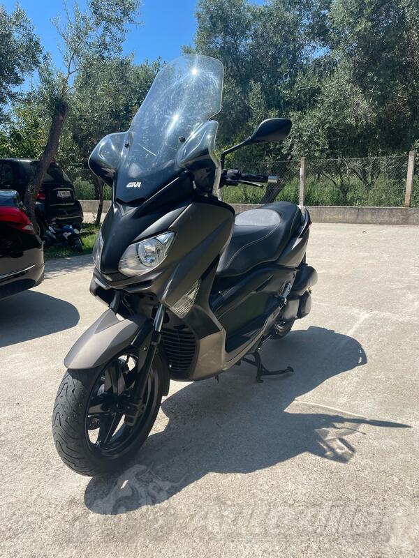 Yamaha - X MAX 250 2012