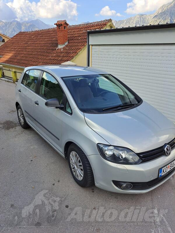 Volkswagen - Golf 6 - 1.6 tdi Bluemotion