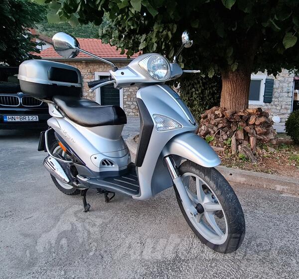 Piaggio - Liberty 200