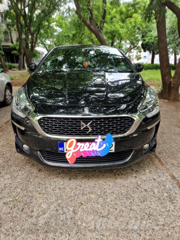 DS Automobiles - DS 5 - 1.6 eHDI