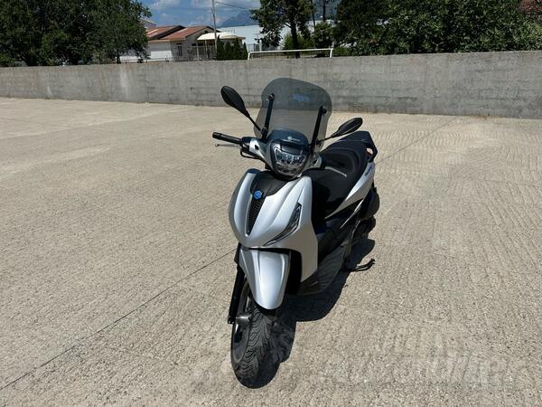 Piaggio - BEVERLY 300 HPE