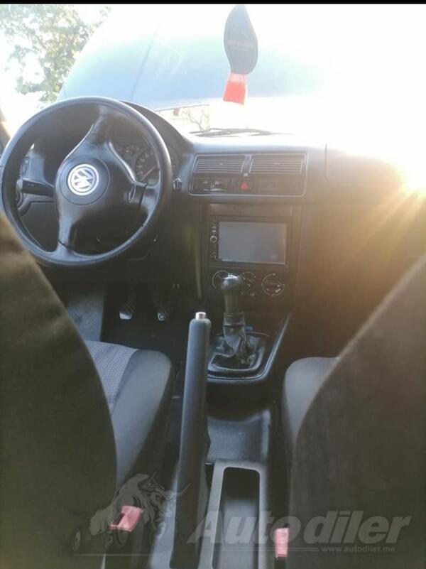 Volkswagen - Golf 4 - 1.9