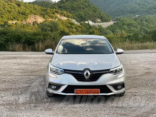 Renault - Megane - 04/2018/g