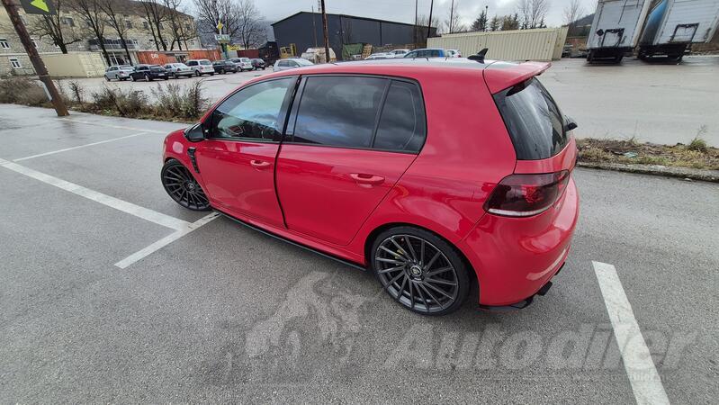 Volkswagen - Golf GTI - GTI