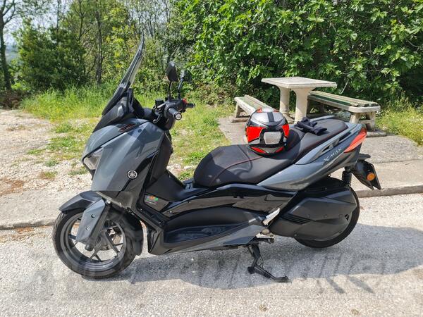 Yamaha - X max 300 tech max