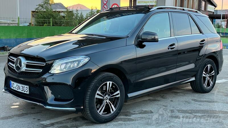 Mercedes Benz - GLE 350