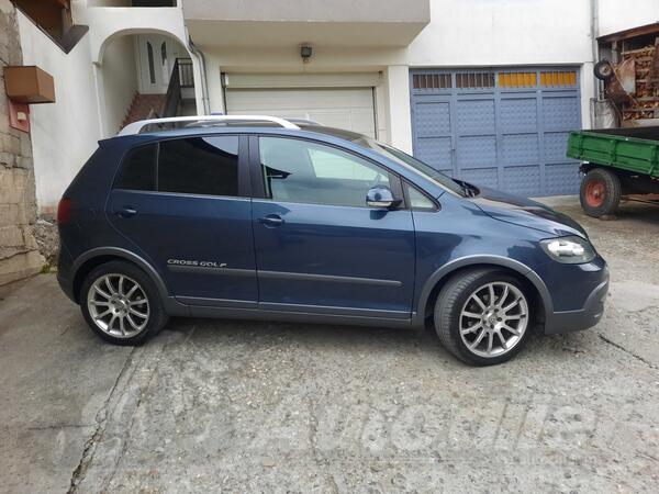 Volkswagen - Golf Plus Cross - 2.0 8V