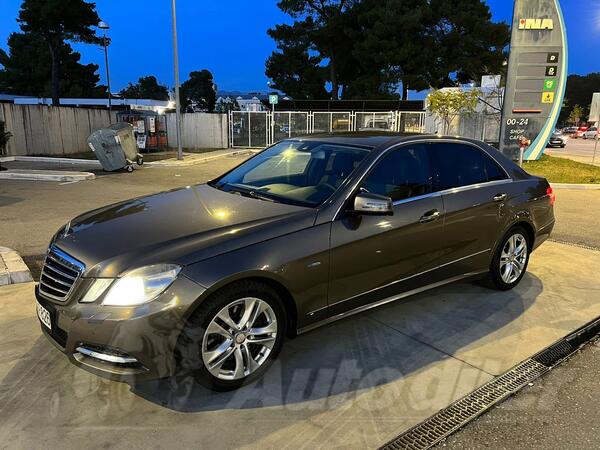 Mercedes Benz - E 250 - cdi 4 matik