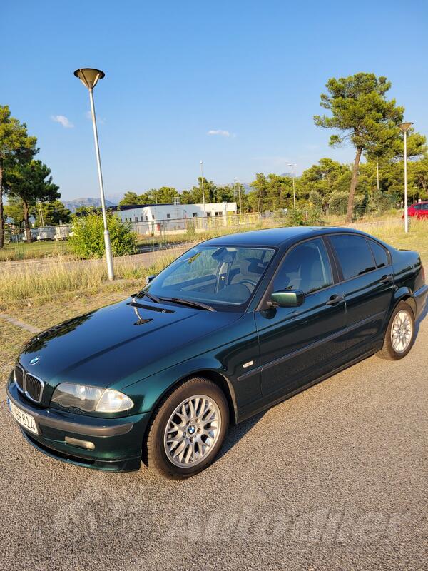 BMW - 320