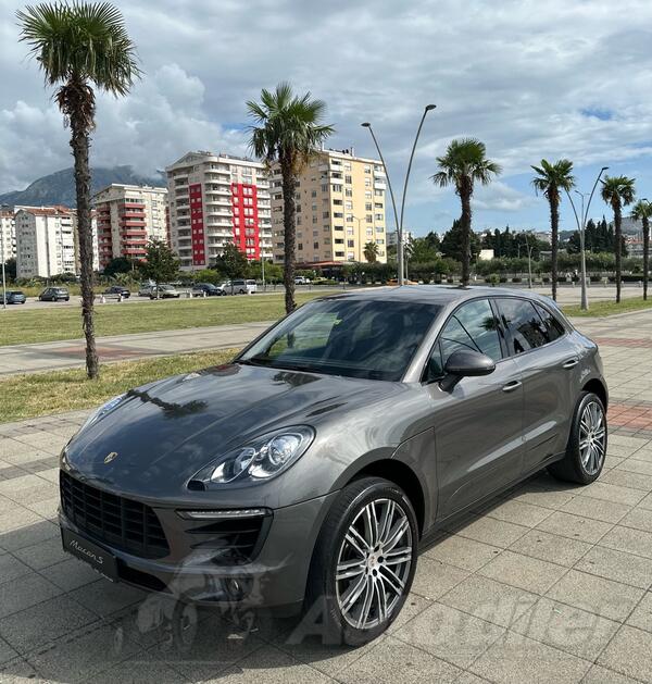 Porsche - Macan - S